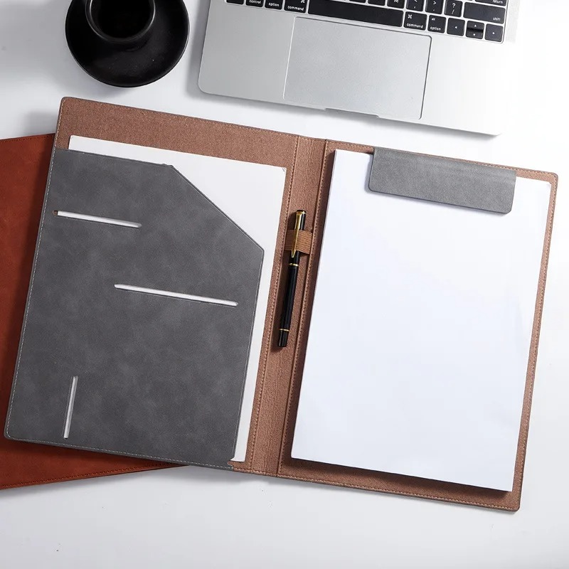 Porte-documents en cuir noir A - Leather Work Folder avis et prix